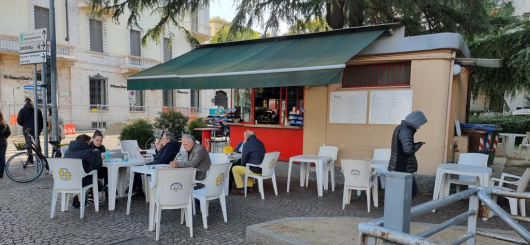 Strasssencafé Szene in Como
