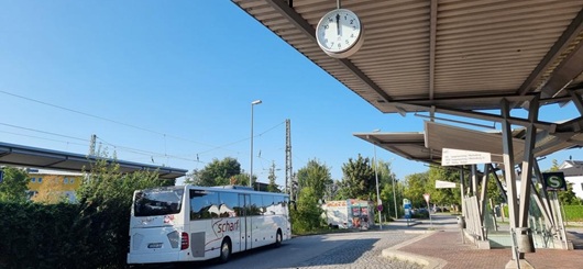 Busbahnhof bei Münchner S-Bahn